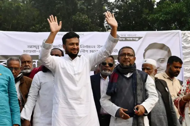 ২০২৪ সালের নির্বাচনের আগে রাজনৈতিক প্রচারণায় সাকিব আল হাসান (ফাইল ফটো)
