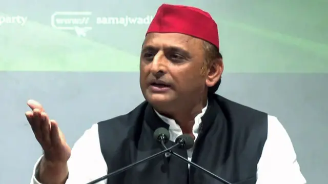 अखिलेश यादव