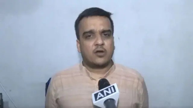 गुजरात के गृह मंत्री हर्ष सांघवी
