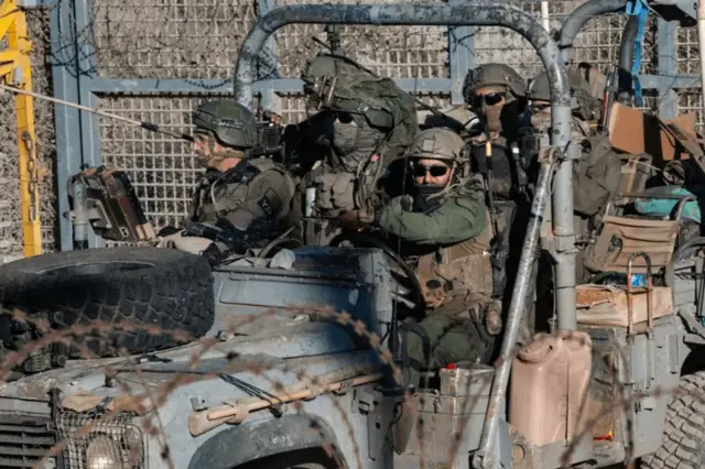 Ciidamada Israa'iil saaran gaari dagaal