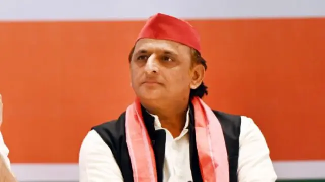 अखिलेश यादव