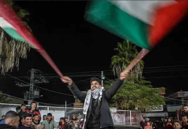 ردود فعل فلسطينية ترحب باتفاق وقف اطلاق النار