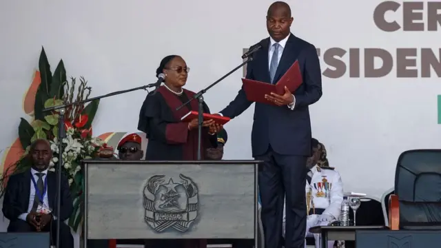 Oge a na-edu Daniel Chapo n'iyi ọrụ
