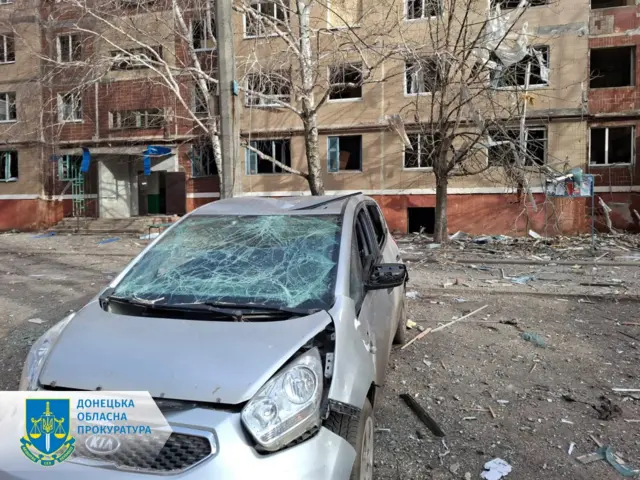 Поврежденный автомобиль в Краматорске