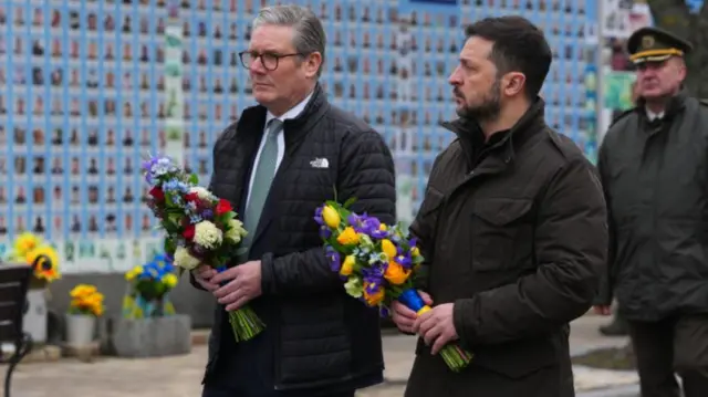 Praịm Mịnịsta UK Keir Starmer na Onyeisiala Yukren Volodymyr Zelensky