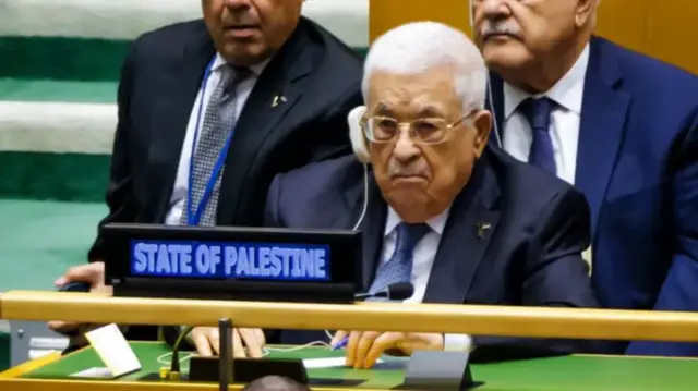 د فلسطین ادارې مشر محمود عباس
