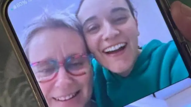 Dubartoonni sadan jalqabaa gadhiifaman