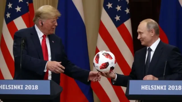Путин и Трамп на саммите в Хельсинки в 2018 г.