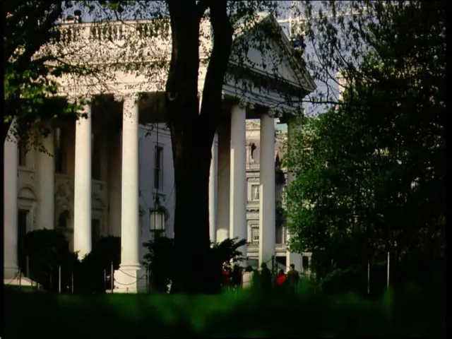 مبنى البيت الأبيض في العاصمة الأمريكية واشنطن