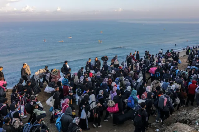 عودة النازحين إلى شمال قطاع غزة عقب انسحاب الجيش الإسرائيلي من محور نتساريم