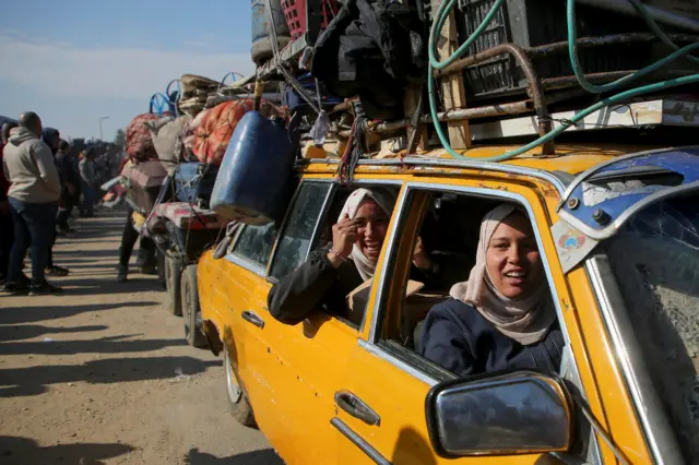 عودة النازحين إلى شمال قطاع غزة عقب انسحاب الجيش الإسرائيلي من محور نتساريم