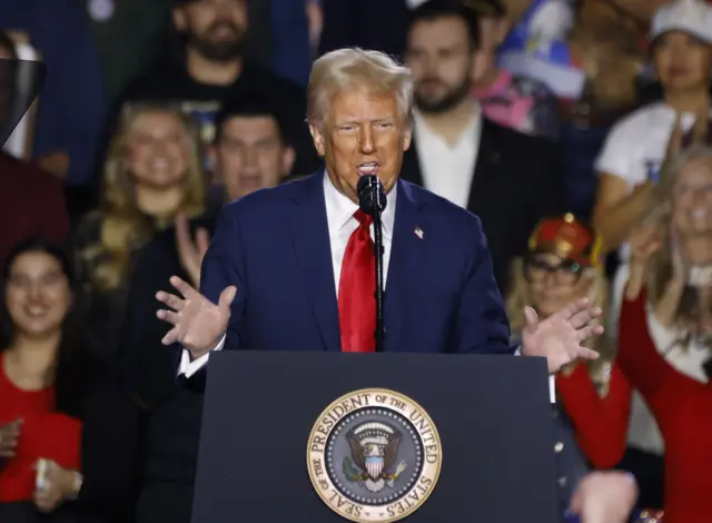 الرئيس الأمريكي دونالد ترامب