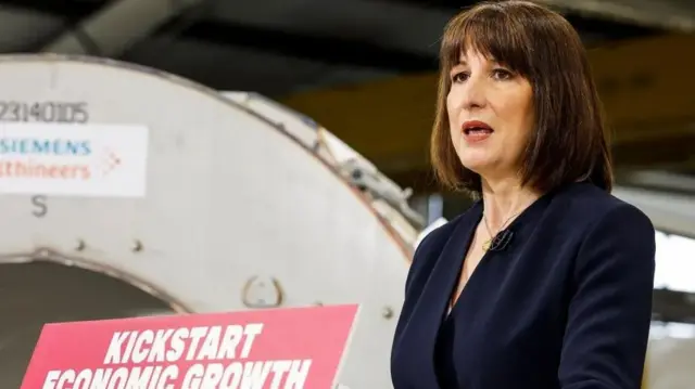 Reeves akwadola ịrụ okporo ọhụrụ n’ọdụ ụgbọelu Heathrow