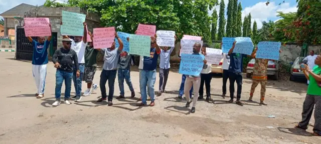 Rịọ Dave Umahi mgbaghara - Ndị ntoroọbịa Ebonyi steeti na-agwa Rufai Oseni