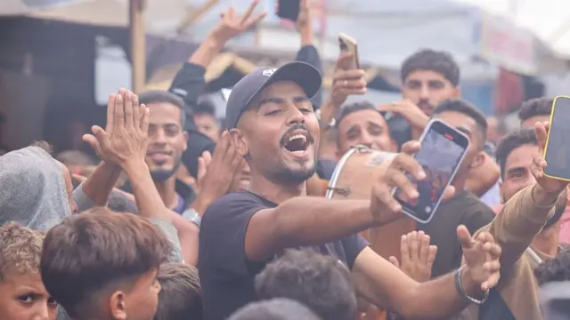 ग़ज़ा में जश्न