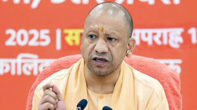 योगी आदित्यनाथ