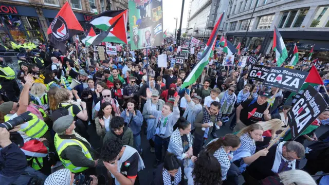 Masu zanga-zanga a Landan