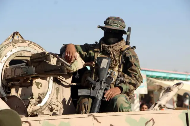 सैन्य अधिकारी