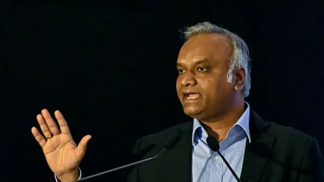 मंत्री प्रियांक खड़के