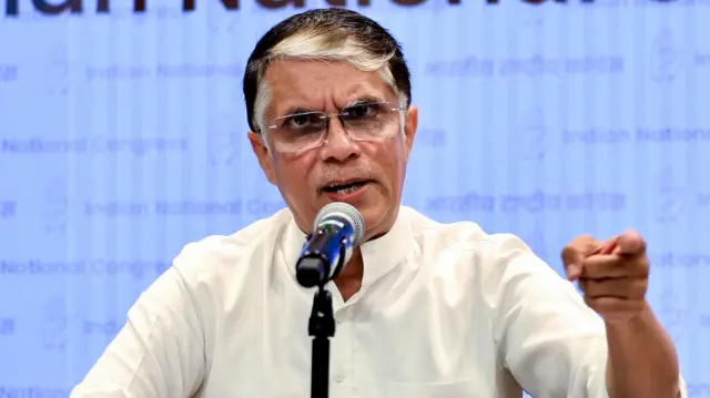 पवन खेड़ा