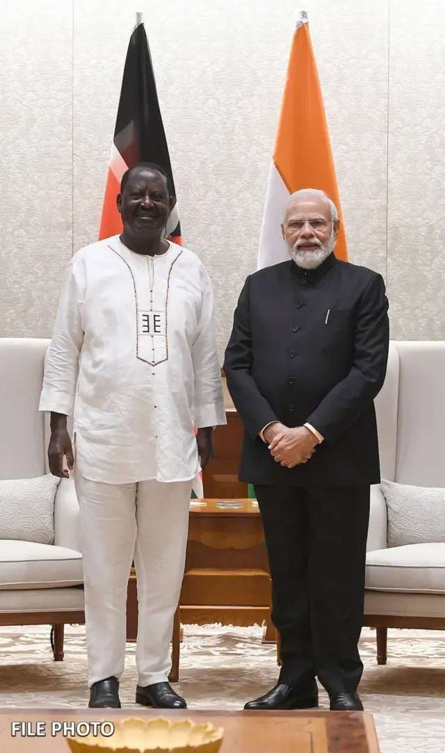 Picha ya pamoja ya Raila Odinga na Narendra Modi