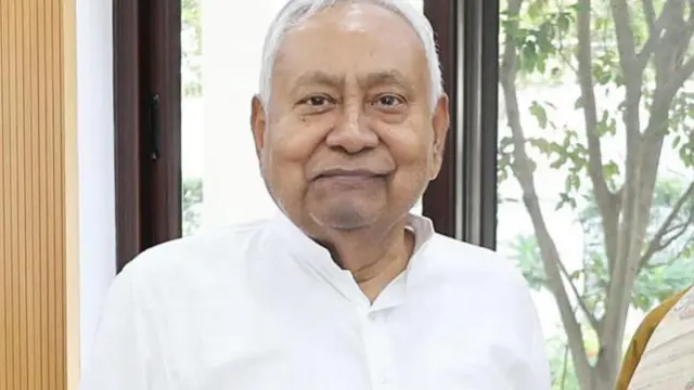 नीतीश कुमार