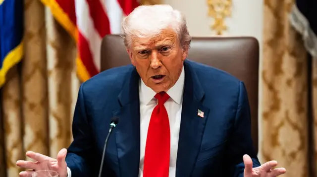 अमेरिकी राष्ट्रपति ट्रंप