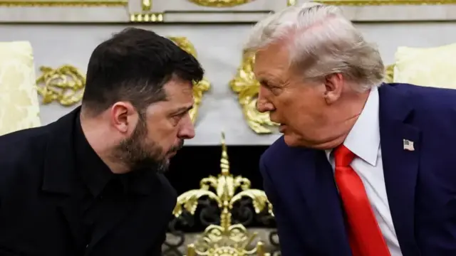 Трамп та Зеленський впритул дивляться один на одного