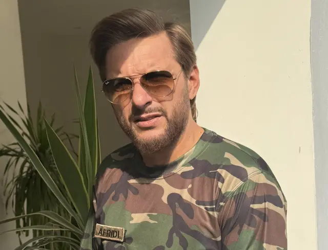 شاهد افریدی