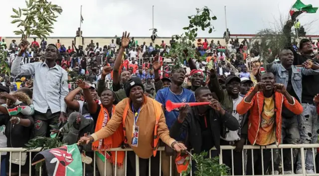 Onyeisiala Kenya bụ William Ruto gwara ndị gbakọrọ na-eri uju na Railo Odinga bụ onye orụ ọma ya mmetụtara ebe niile.