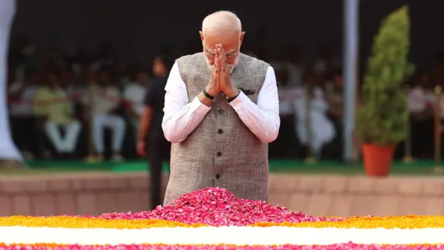 मोदी