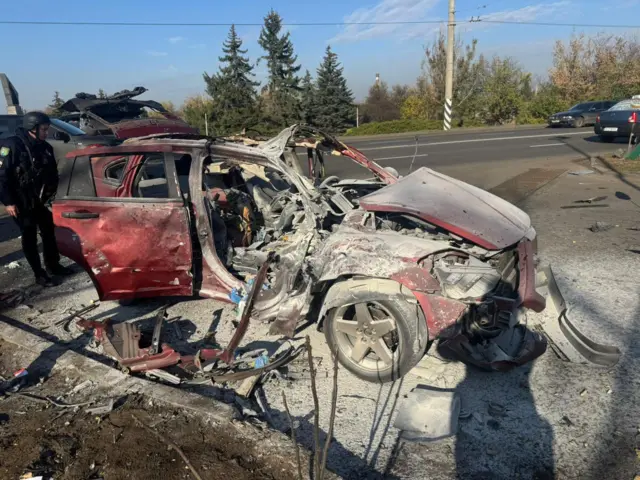 сгоревший автомобиль после удара беспилотника