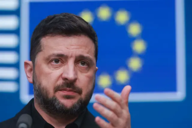 Владимир Зеленский на фоне флага ЕС