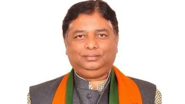 सत शर्मा