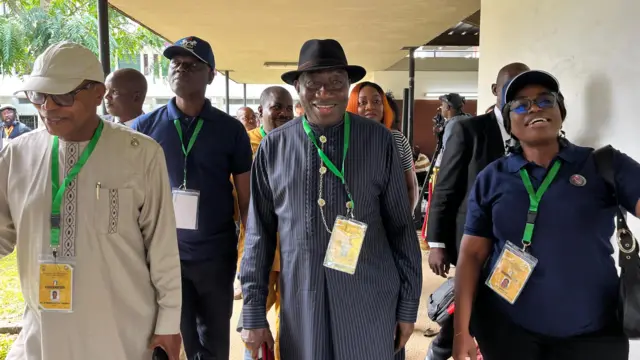 Goodluck Jonathan, chef de la délégation du Forum ouest-africain des sages (Elders)