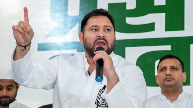 तेजस्वी यादव