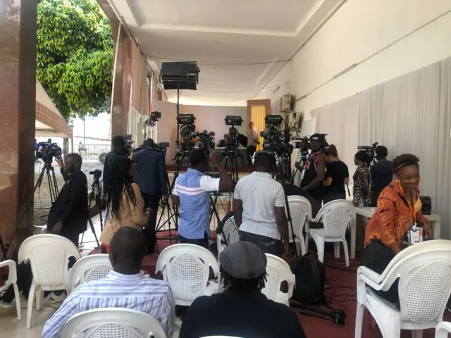 Une vue de la salle de CEI