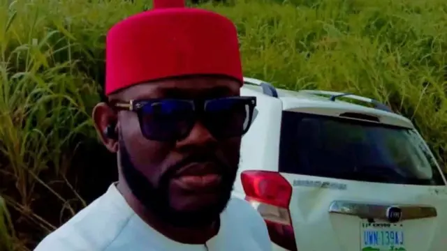 E kwuru na ụgbọala ya ekweghị njikwa dịka ọ dara brekị, wee gbaaba n'ime oke ọhịa dị n'akụkụ ụzọ