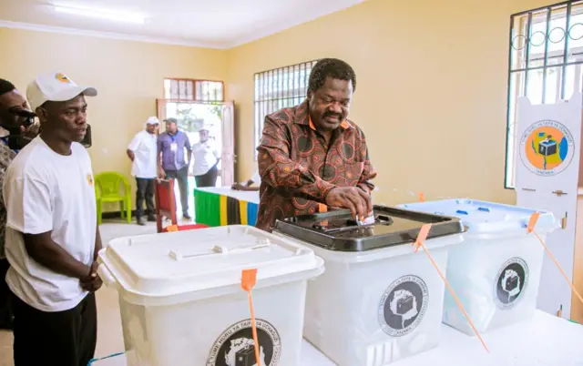 Balozi Dkt. Emmanuel John Nchimbi