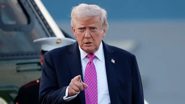 डोनाल्ड ट्रंप
