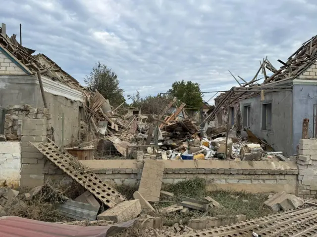 Прокудин опубликовал фото последствий обстрела Степановки