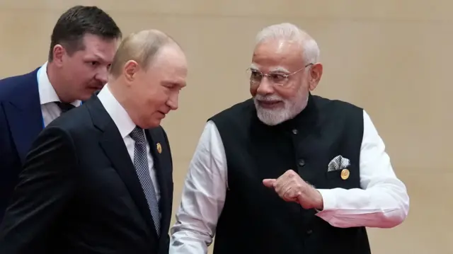 पीएम मोदी और पुतिन की मुलाक़ात