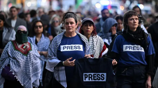 مركز حماية الصحفيين الفلسطينيين: ما يجري في غزة "مذبحة متواصلة" تكشف فشل المجتمع الدولي في حماية الصحافة