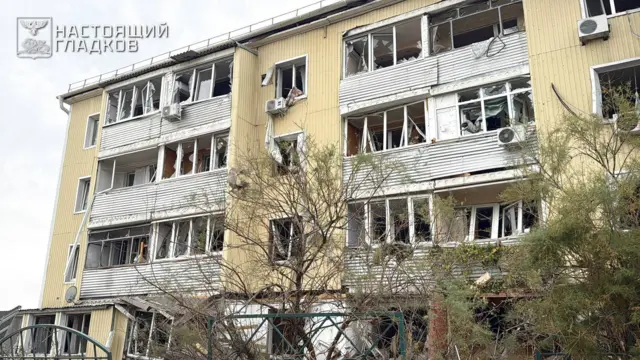 Жилой дом, пострадавший в результате обстрела
