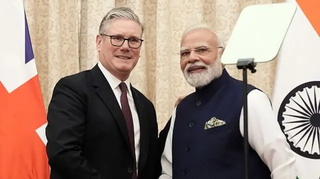 ब्रिटेन के प्रधानमंत्री किएर स्टार्मर और भारत के प्रधानमंत्री नरेंद्र मोदी