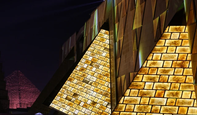 المتحف المصري الكبير