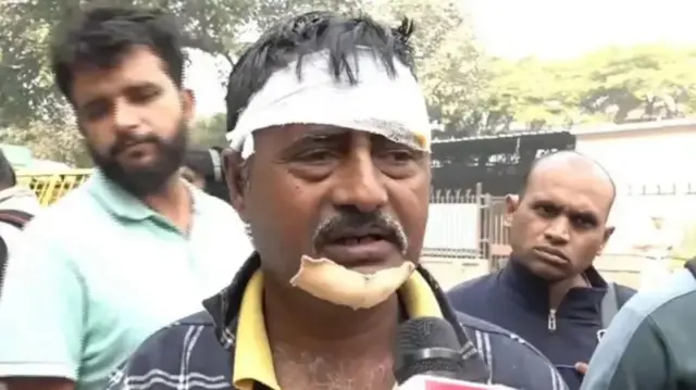 ঘটনায় প্রাণরক্ষা পেয়েছেন যে স্থানীয় বিক্রেতা