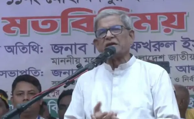 মঙ্গলবার বিকেলে ঠাকুরগাঁওয়ে মতবিনিময় সভায় বক্তব্য দেন বিএনপি মহাসচিব