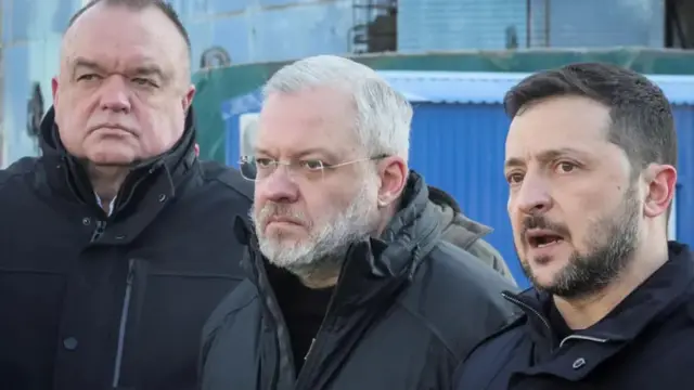 Герман Галущенко и президент Украины Владимир Зеленский во время посещения Хмельницкой АЭС в феврале этого года
