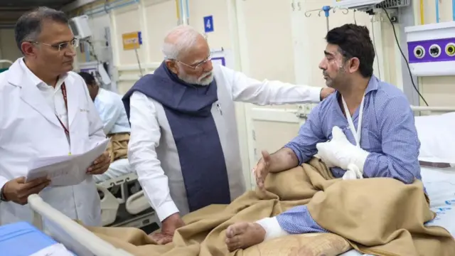 दिल्ली घायल